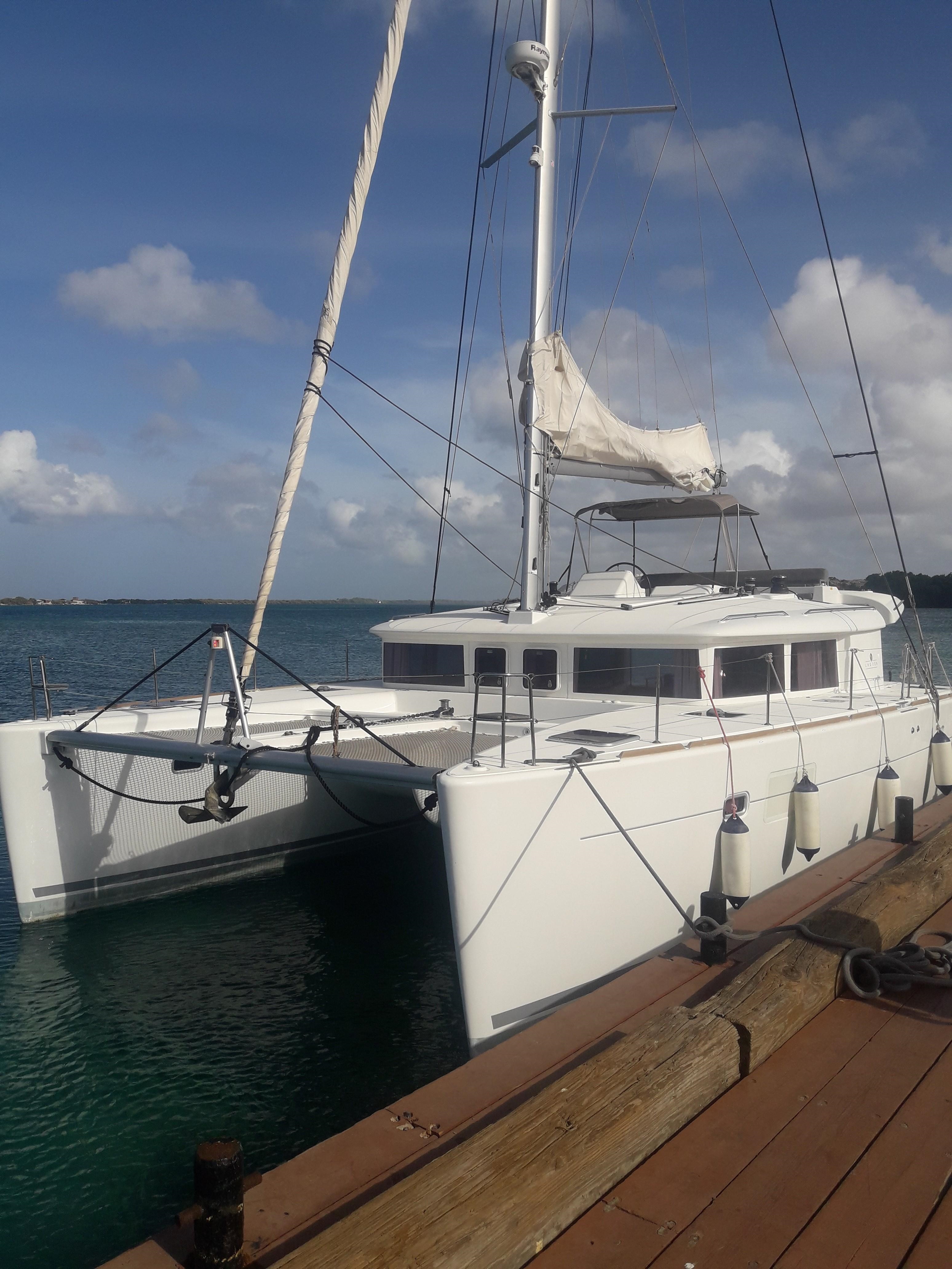 Used Sail Catamaran for Sale 2014 Lagoon 450 F Boat Highlights